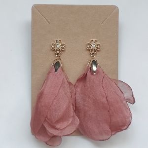 NEW HANDMADE 18K GOLD PLATED CUBIC ZIRCONIA & ROSE FABRIC FLOWER STUD EARRINGS